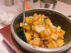 石锅小土豆-丝路金桃·新疆菜(徐汇店)