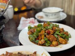 -余杨鸭鸭餐厅