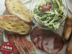 -丽莎沙拉轻食餐厅(国贸店)