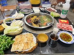 -重庆风光老灶火锅城(同德广场店)