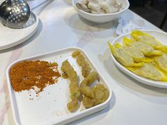 -德林酸菜鱼火锅(南丹店)