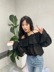 -MOVAN  HAIR莫凡匠人发型屋