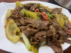 酸菜炒牛肉-吴祥记潮州菜·百年老字号·砂锅粥