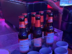 -喜鹊音乐酒馆(西街店)