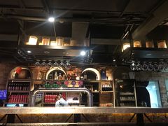 -麦凯伦烧烤·精酿超级工厂店(金桥总店)