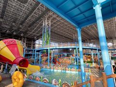 -四季贵州·山地温泉水世界