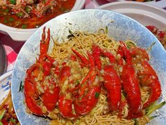 -肥小宝·金牌油焖大虾(襄阳龙虾地标店)