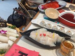 -老牌坊云南鱼豆花火锅(哈西万达店)