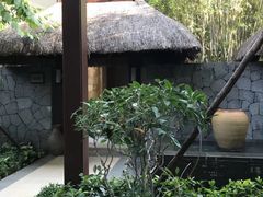 -三亚湾海居铂尔曼度假酒店