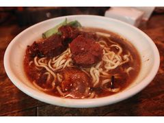 红烧牛肉面-金牌八大碗汤面(菜市二路店)