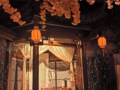 -暴风岛沉浸式体验馆(百联世纪店)