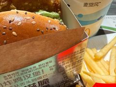 -麦当劳(中山公园龙之梦店)