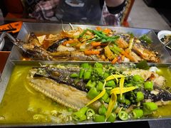 -鸣记脆皮烤鱼·海鲜烤鱼(亿合城店)