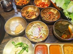 小菜-韩象烤肉·韩国料理(市南麦凯乐旗舰店)