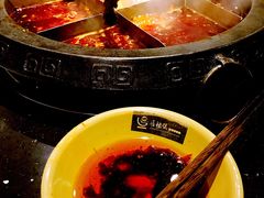 -宽板凳老灶火锅(簋街店)