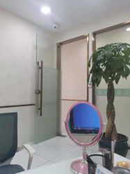 -苗医生专业祛痘·皮肤管理