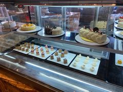 面包甜点陈列柜-万达瑞华酒店美食汇自助餐厅(楚河汉街店)