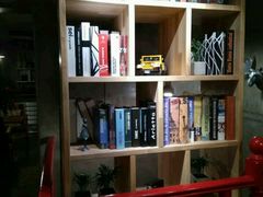 -HIGH FIVE哈福手工汉堡(桂林路店)