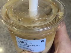 -瑞幸咖啡(新理想大厦店)