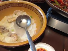 -富正毅三下锅·湘西韵味(天门山索道店)