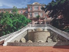 -香港大学