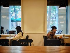 大堂-星巴克臻选(广州沙面店)