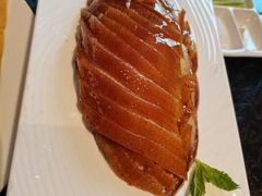 酥香嫩果木烤鸭-正德楼果木烤鸭·渔家菜(东港店)