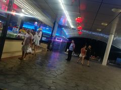 -亚龙湾中心广场