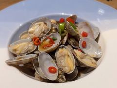 -臻鲜燕海鲜融合餐厅(金陵style店)