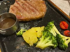 -必胜客(仲盛商城王安宇主题店)