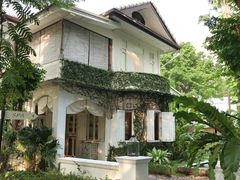 -迪瓦娜按摩和水疗中心