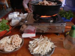餐桌-钰洁腊排骨火锅
