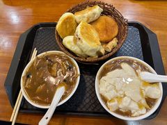 -穆彦华逍遥镇胡辣汤(岗坡路店)