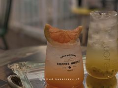 -柯斗斗主题餐厅·狗咖·围炉煮茶·茶饮(国瑞升平里店)