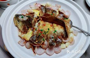 Fuzhou Shrimp Oil-Braised Eastern Sea Yellow Croaker