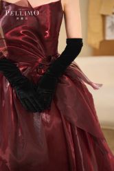 -派丽莫Pellimo原创设计婚纱品牌