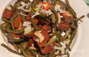 Braised Pork with Kidney Beans