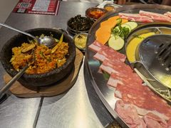 -哈哈碳都·牛肋条无限自助烤肉(台江万达店)