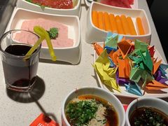 -海底捞火锅鲜切牛肉主题店(长寿路店)
