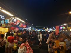 -花莲东大门国际观光夜市