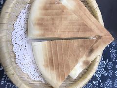 三角饼-八两八金·莱芜特色炒鸡(市南漳浦路店)
