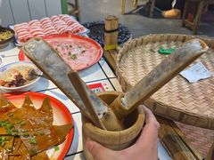 -巴卤社老火锅(财富店)