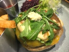 四重芝士牛肉汉堡-bluefrog蓝蛙(悠唐购物中心店)