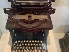 -陆汉斌打字机博物馆