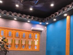 -茶理宜世(乐峰广场·尝乐集店)