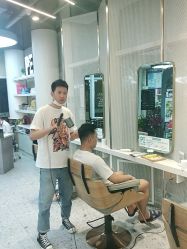 -PE SALON 