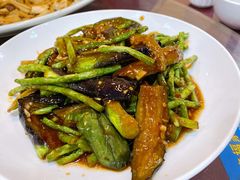 茄子烧豆角-壹阁胡羊焖饼(特色小吃街店)