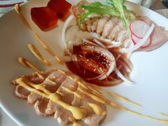 -穹六人间 people 6(岳阳路店)