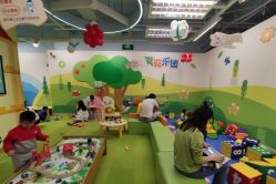 -莫莉幻想儿童乐园(深圳南山欢乐颂店)