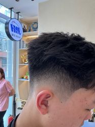 点击看大图 -东时烫染造型·Hair Salon